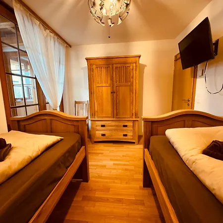 דירה Premium In/out - Steinadler *